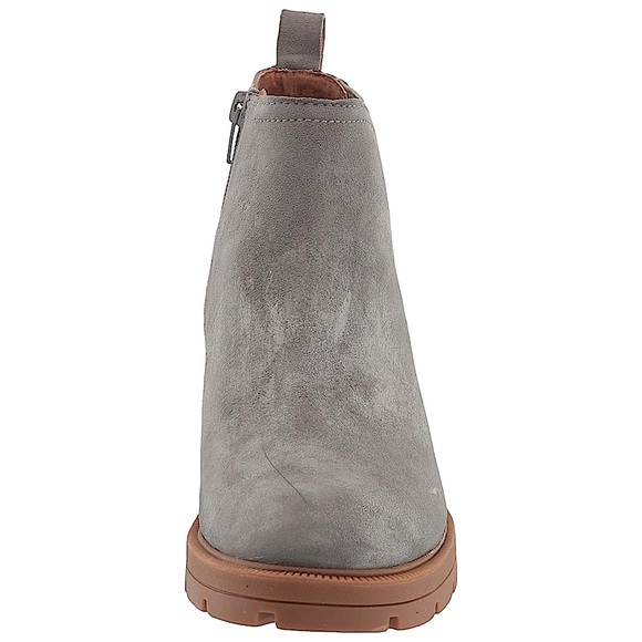 HP 🎉 light gray Lucky Brand sumah ankle boot | anti-slip | heeled ankle booties - Picture 6 of 7